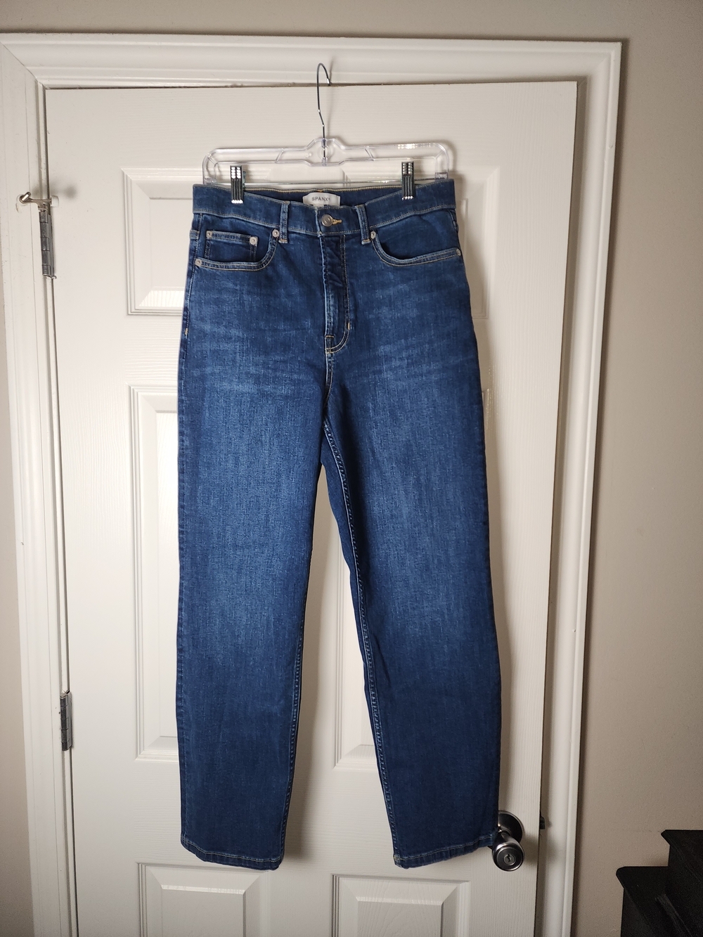 SPANX Straight Leg Jeans in Medium Blue Wash Size 12